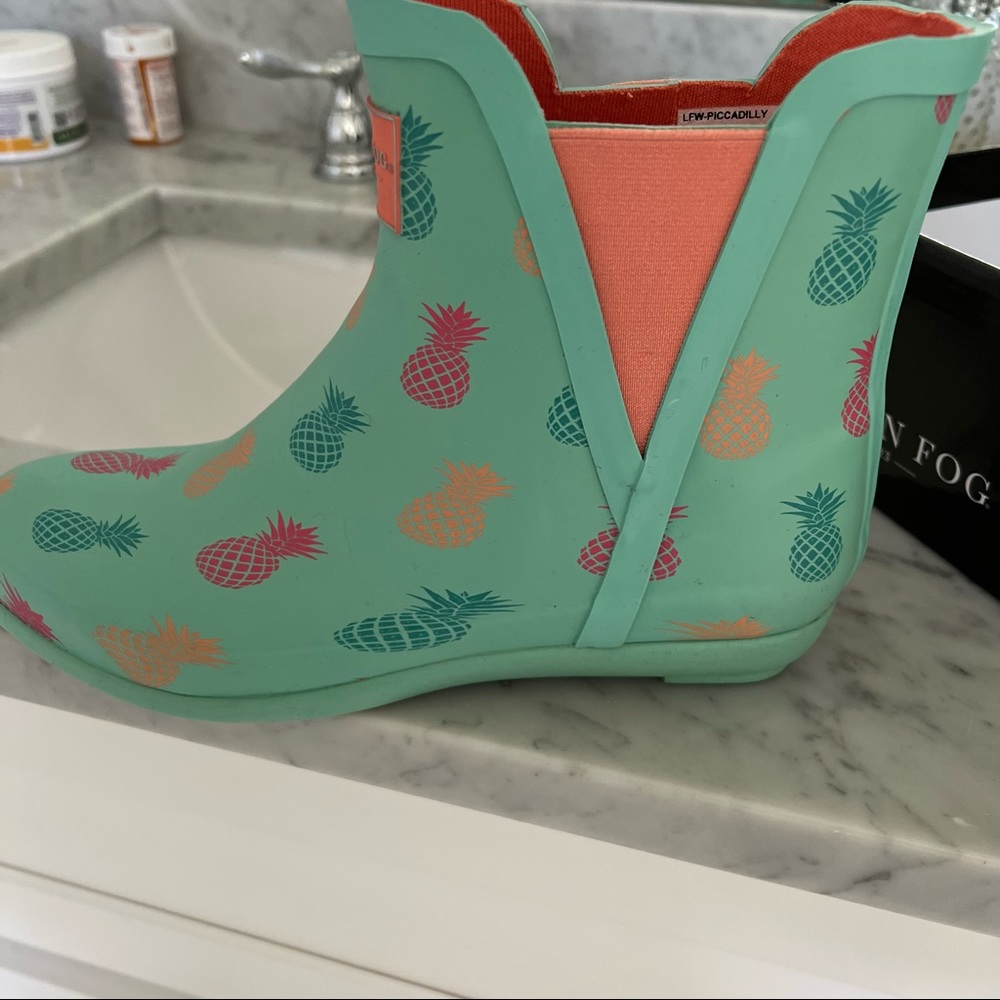 Pineapple Rain boots